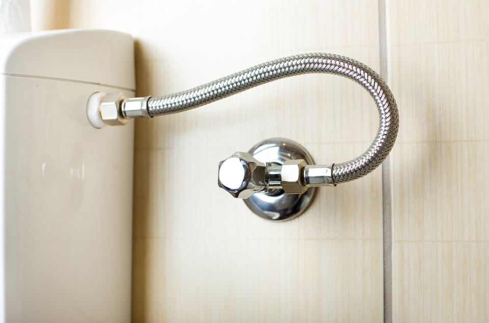 トイレタンクに水がたまらない 簡単な直し方は コジカジ