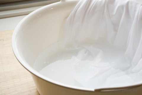 つけおき洗いのやり方 洗濯のコツや洗剤の使い方は コジカジ