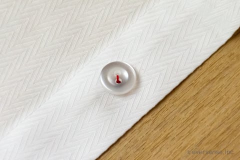 2つ穴ボタンの付け方
