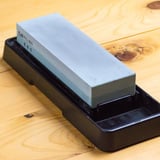 砥石の使い方 切れ味のよい包丁への研ぎ方や砥石の保管方法は コジカジ