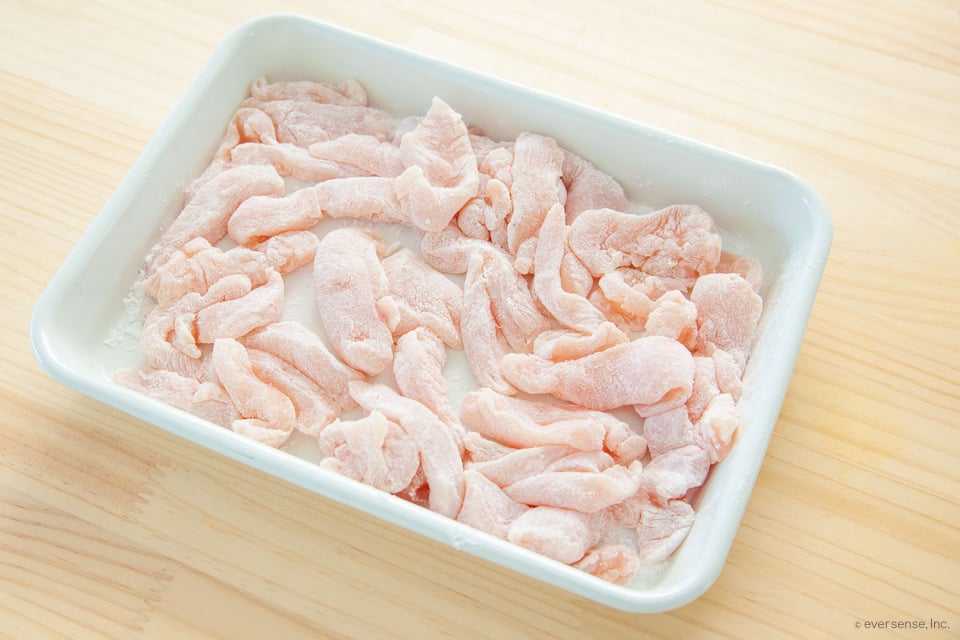 鶏肉の賞味期限|1日でダメになるって本当?3週間もたせる方法は? コジカジ 鶏肉の賞味期限|1日でダメになるって本当?3週間もたせる方法は? コジカジ