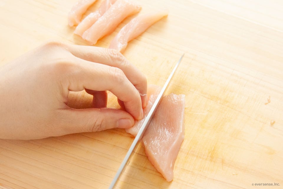 鶏肉の賞味期限|1日でダメになるって本当?3週間もたせる方法は? コジカジ 鶏肉の賞味期限|1日でダメになるって本当?3週間もたせる方法は? コジカジ