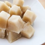 玉ねぎの辛味成分の抜き方 時短で早く辛味を取る方法は コジカジ