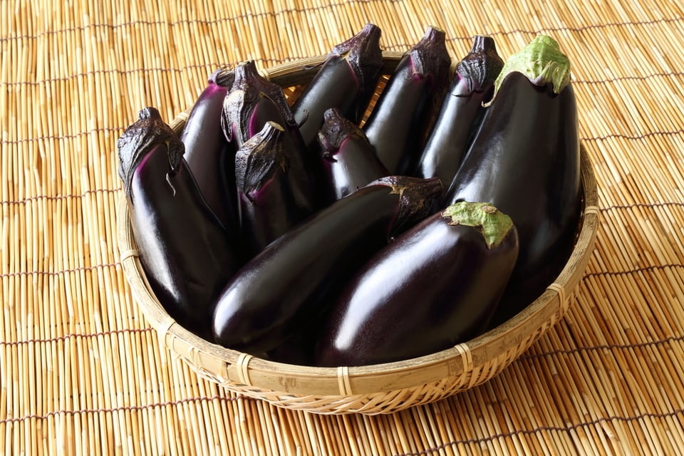 なすのアク抜き 絶対にやらなきゃダメ 水にさらすのはng コジカジ