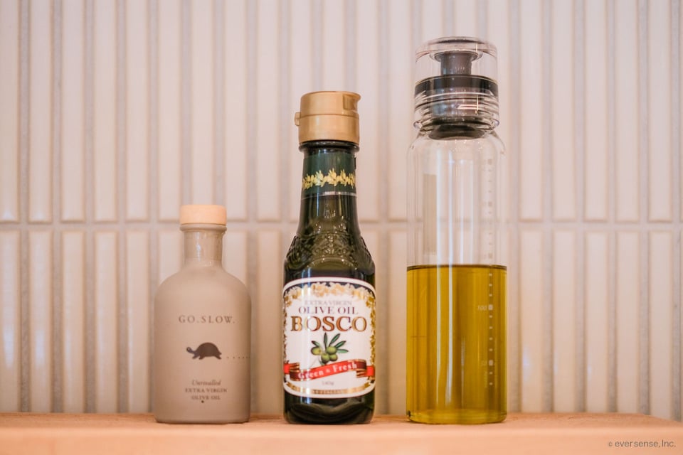 オリーブオイルの賞味期限はどれくらい 酸化しない長持ちのコツは コジカジ